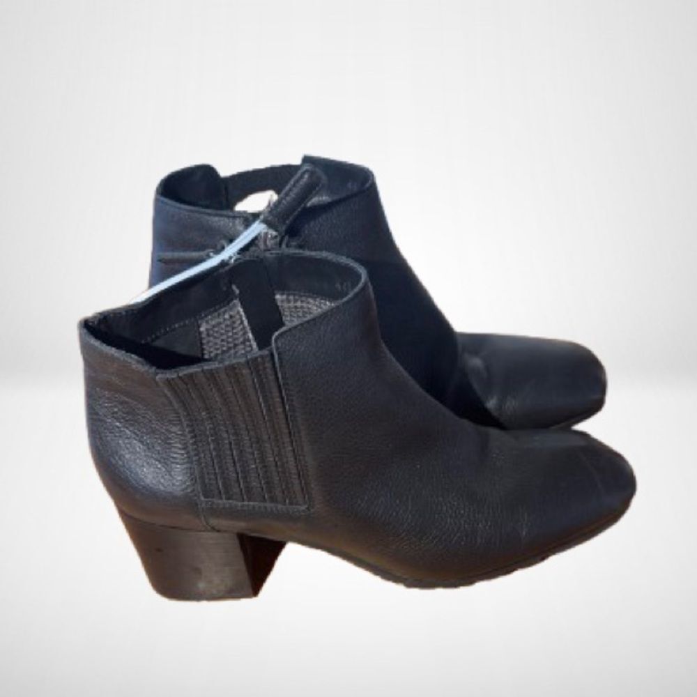 AQUATALIA Heeled Boot Women 10 Charlotte Black Leather Square Toe Waterproof‎